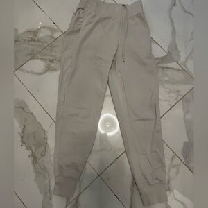 Aritzia joggers